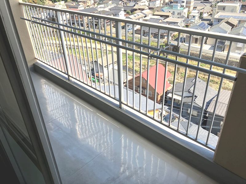 エメラルドマンション緑ヶ丘 現地写真（バルコニー）