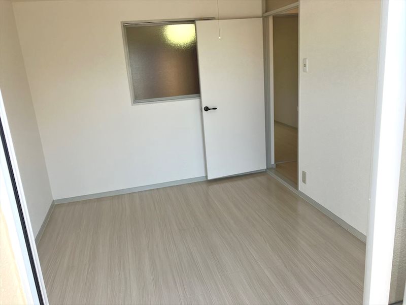 エメラルドマンション緑ヶ丘 内観写真（リビング以外の居室）