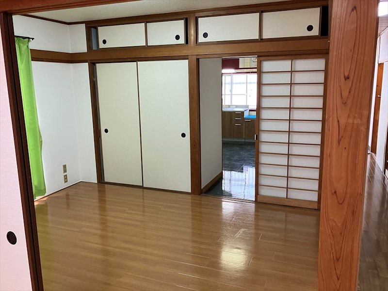 西日本サンハイツ 内観写真（リビング以外の居室）
