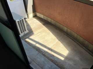 ロマネスク下到津  現地写真（バルコニー）