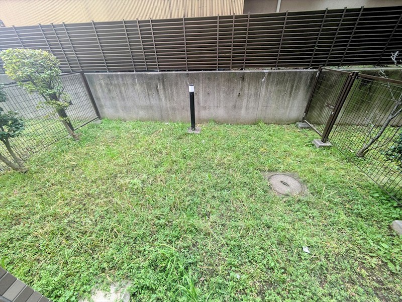 お子様の遊び場やガーデニングも楽しめます♪ コスモ北綾瀬クィーンズテラス その他