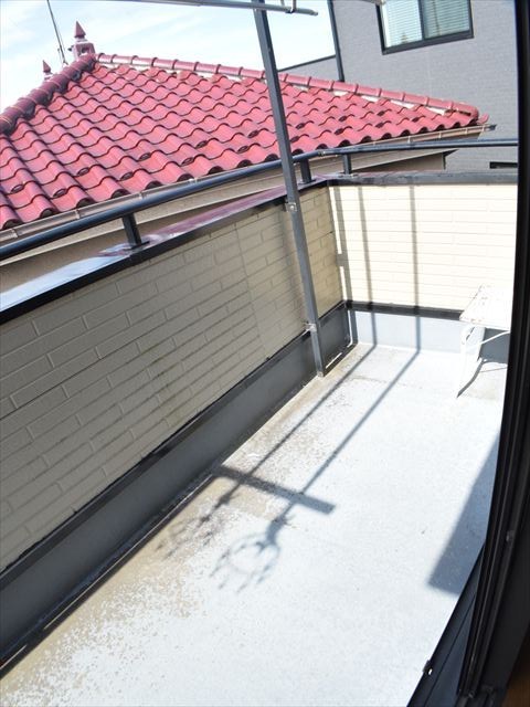 2,3階にバルコニー付きでたくさん干せます♪ さいたま市南区大谷場1丁目 戸建 その他