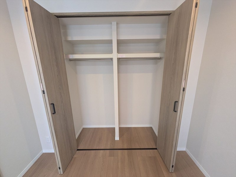 全居室に収納付きが嬉しいですね♪ ボナハイツ中川3号棟 その他