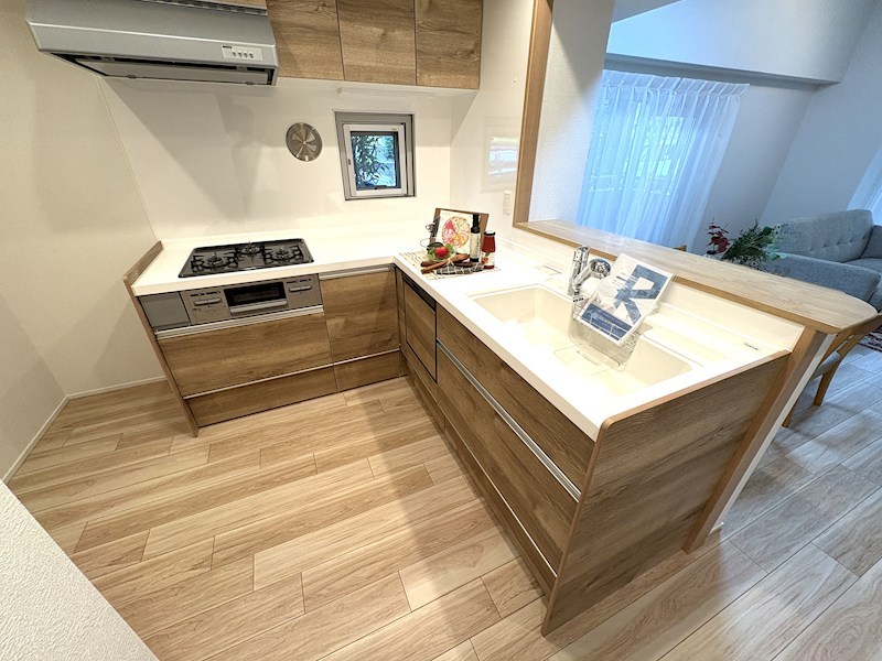 使いやすいL字型システムキッチン♪ 成増ハウス その他