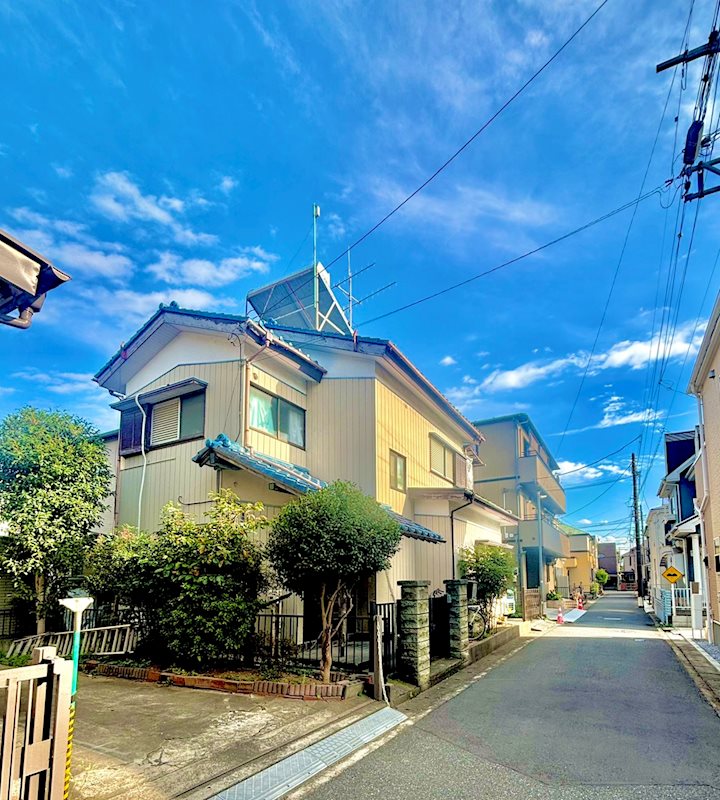 吉川市中野 中古一戸建て 外観写真