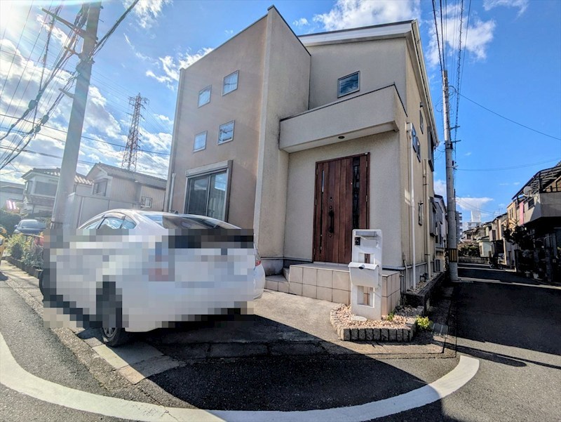 南側が更地につき室内明るいですよ♪ 越谷市西方1丁目 戸建 その他