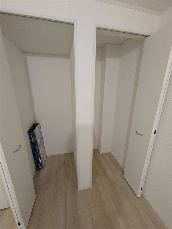 収納力たっぷりのクローゼット 足立区東和3丁目 新築戸建 その他