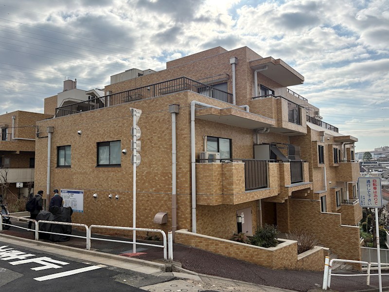 ライオンズマンション徳丸 外観写真