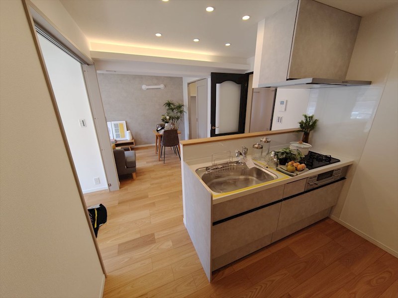 自由な使い方ができるリビングスペース♪ グリーンパーク第11綾瀬 その他