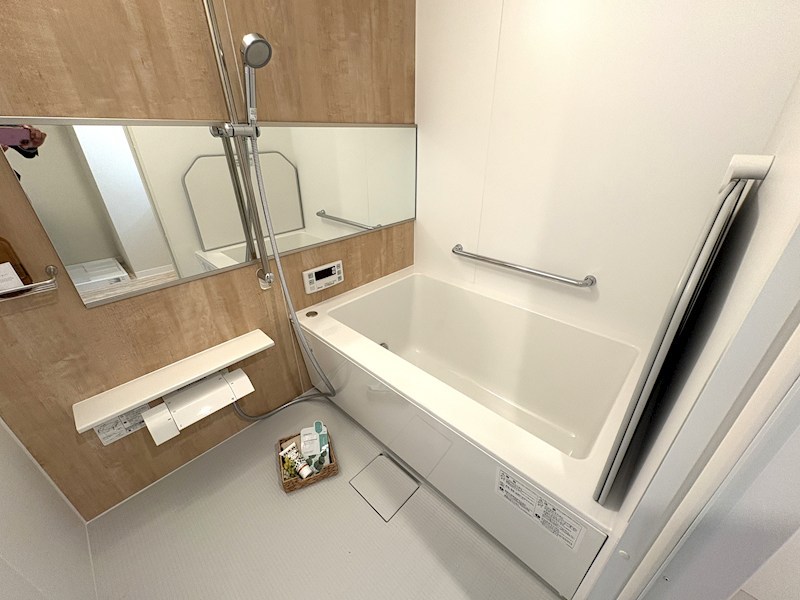 足を伸ばしてリラックスバスタイム♪ ファミール大宮宮原壱番館 その他