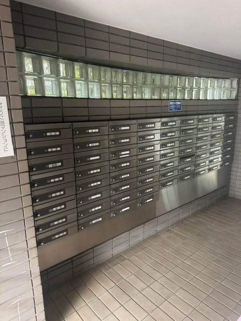ワコーレ東浦和　A棟 共用部写真（エントランス）