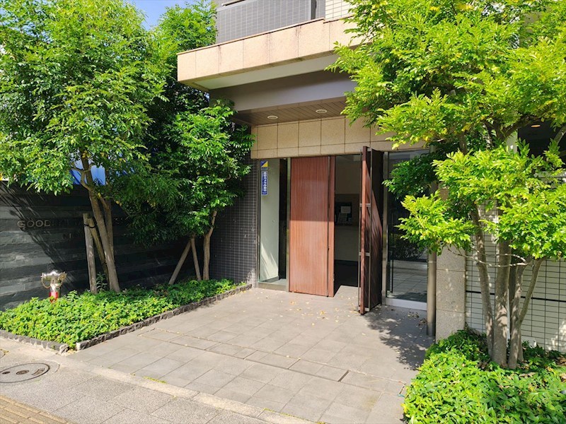 グーディッシュ竹の塚弐番館 共用部写真（エントランス）