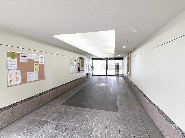 大阪府枚方市東山２丁目 共用部写真（ロビー）