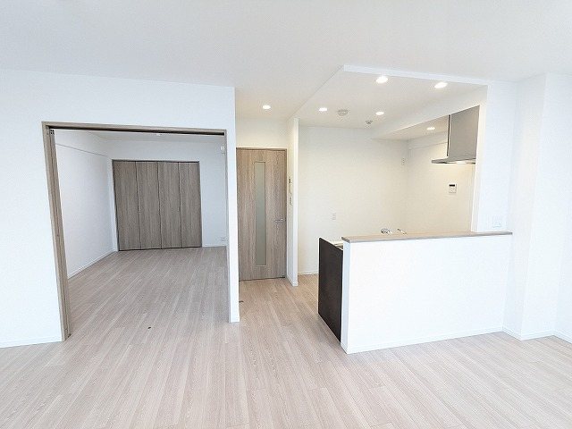 大阪府枚方市東山２丁目 内観写真（リビング）