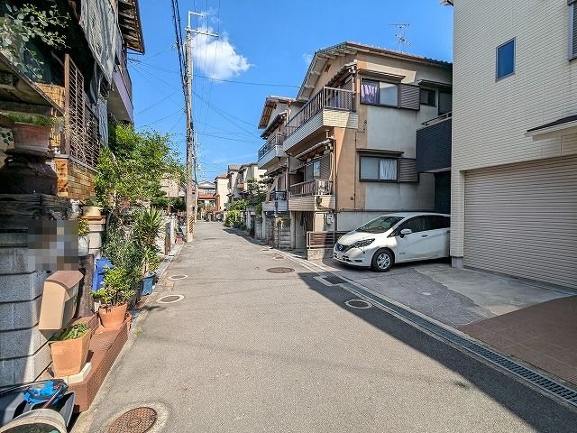 大阪府枚方市田口１丁目 現地写真（前面道路含む現地写真）