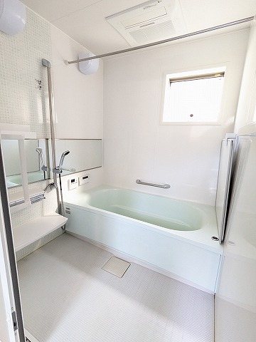 大阪府枚方市田口１丁目 内観写真（浴室）
