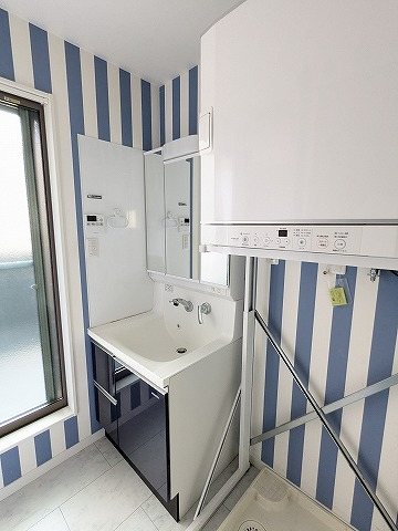 大阪府枚方市田口１丁目 内観写真（洗面台・洗面所）