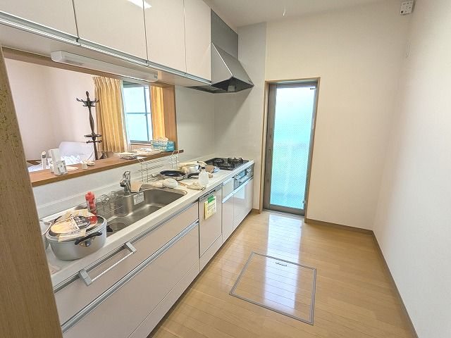 大阪府枚方市田口１丁目 内観写真（キッチン）