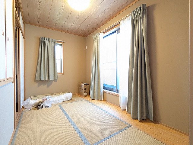 大阪府枚方市田口１丁目 内観写真（リビング以外の居室）