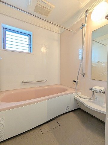 大阪府枚方市田口１丁目 内観写真（浴室）