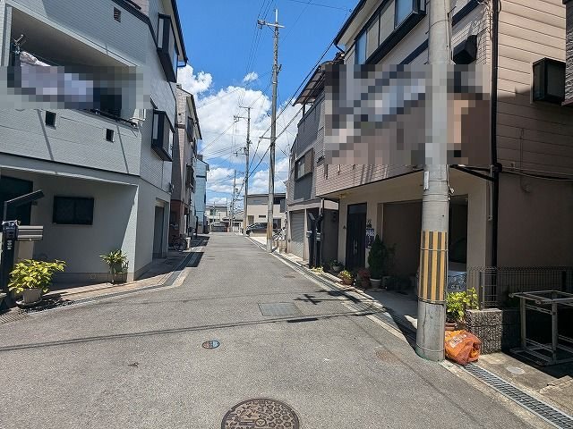 大阪府交野市倉治２丁目 現地写真（前面道路含む現地写真）