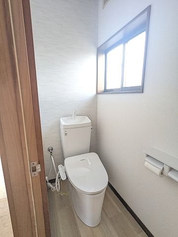 大阪府交野市幾野４丁目 内観写真（トイレ）