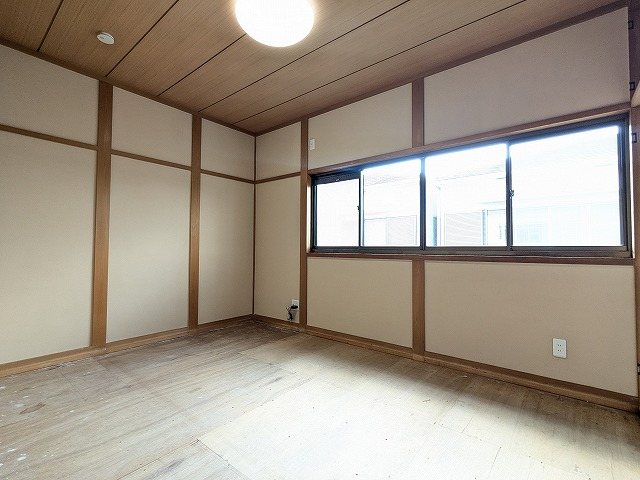 大阪府交野市幾野４丁目 内観写真（リビング以外の居室）