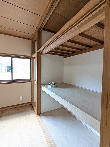 大阪府交野市幾野４丁目 内観写真（収納）