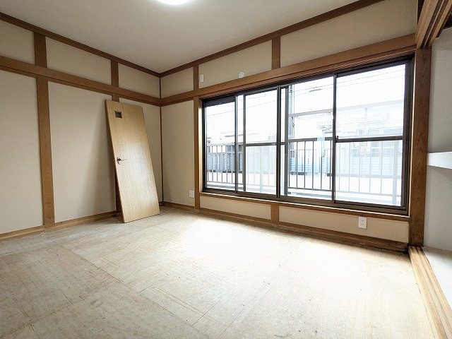 大阪府交野市幾野４丁目 内観写真（リビング以外の居室）