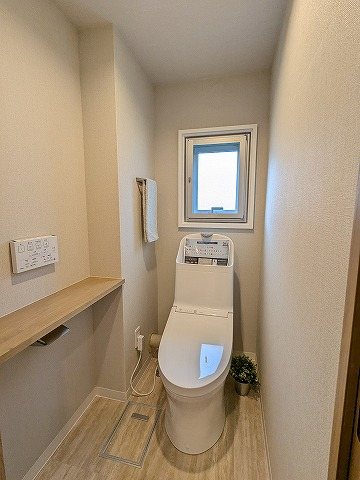 大阪府枚方市藤阪西町 内観写真（トイレ）