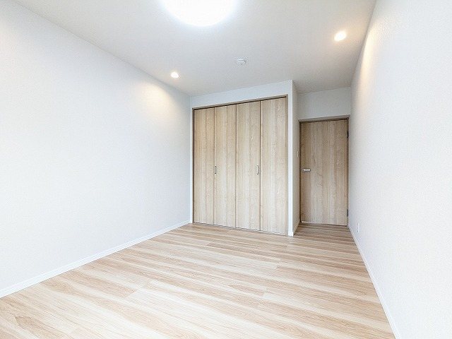 大阪府枚方市藤阪西町 内観写真（リビング以外の居室）