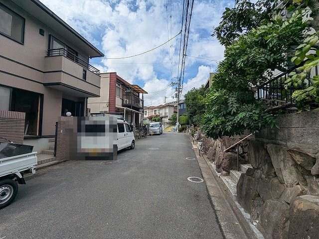 大阪府枚方市小倉町 現地写真（前面道路含む現地写真）
