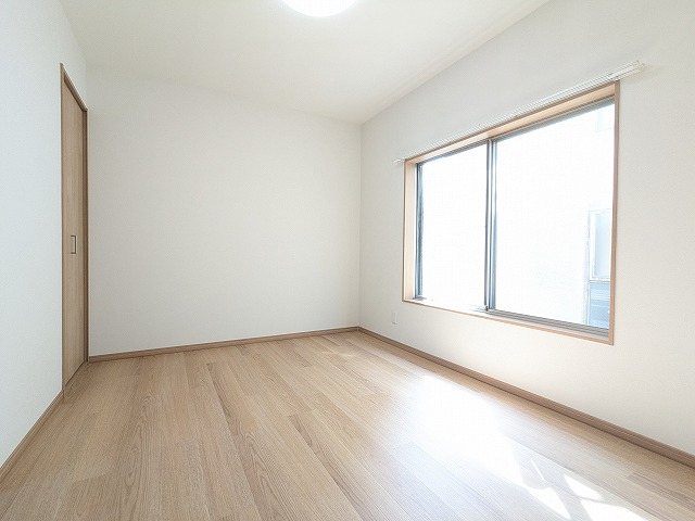 大阪府枚方市長尾家具町３丁目 内観写真（リビング以外の居室）