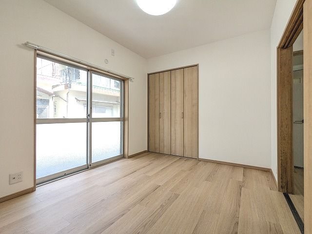 大阪府枚方市長尾家具町３丁目 内観写真（リビング以外の居室）