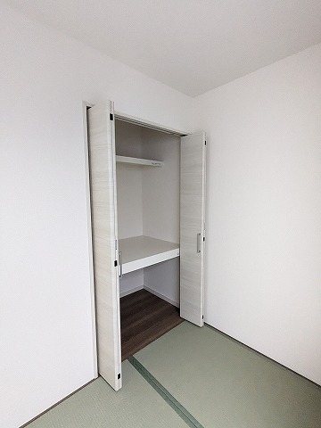 大阪府枚方市星丘３丁目 内観写真（収納）