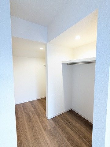 大阪府枚方市星丘３丁目 内観写真（収納）