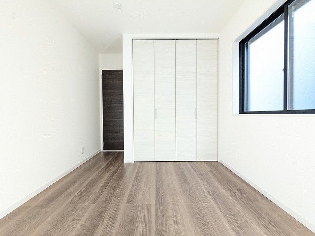 大阪府枚方市星丘３丁目 内観写真（リビング以外の居室）