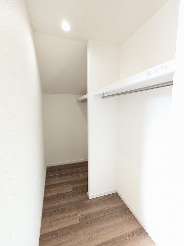 大阪府枚方市星丘３丁目 内観写真（収納）