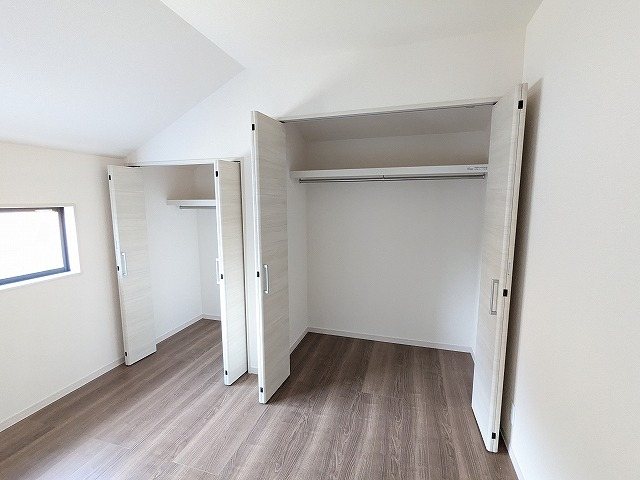 大阪府枚方市星丘３丁目 内観写真（収納）