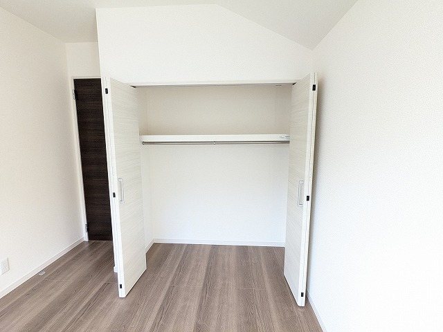 大阪府枚方市星丘３丁目 内観写真（収納）