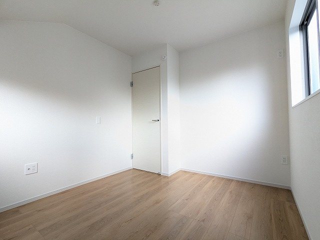 大阪府枚方市招提南町１丁目 内観写真（リビング以外の居室）