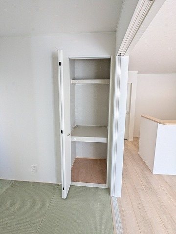 大阪府枚方市招提中町２丁目 内観写真（収納）