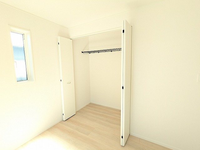 大阪府枚方市招提中町２丁目 内観写真（収納）