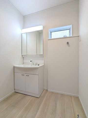 大阪府枚方市招提中町２丁目 内観写真（洗面台・洗面所）