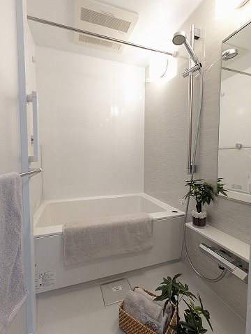 大阪府枚方市西船橋２丁目 内観写真（浴室）
