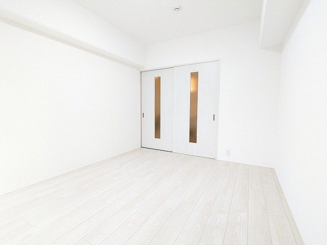 大阪府枚方市出口２丁目 内観写真（リビング以外の居室）