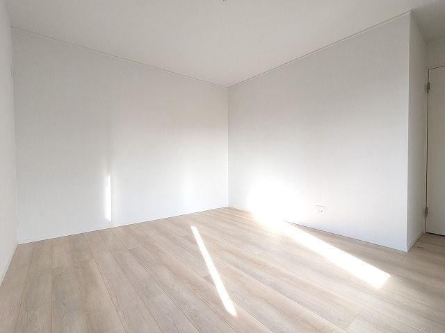 大阪府枚方市堂山２丁目 内観写真（リビング以外の居室）