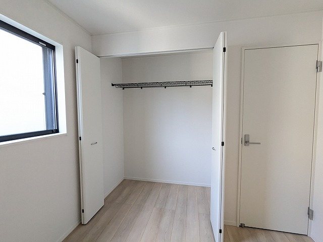 大阪府枚方市堂山２丁目 内観写真（収納）