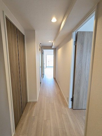 大阪府枚方市岡本町 現地写真（玄関）
