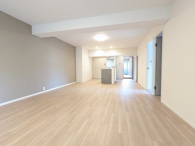 大阪府枚方市東中振２丁目 内観写真（リビング）